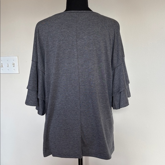 Women's Gray V-Neck Layered Sleeve Top - Picture 6 of 8